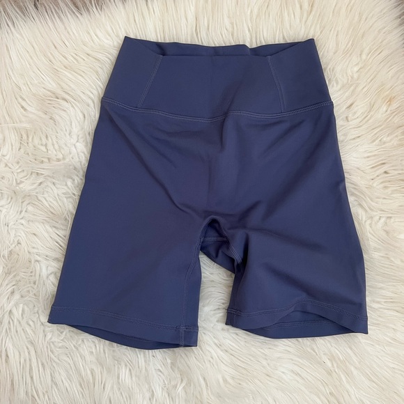 Oner Active Slate Blue Timeless Shorts S NWOT - Picture 3 of 5